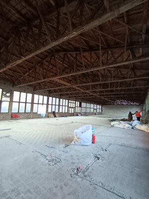 Entkernung Gro&szlig;er Saal Kulturhaus Kromsdorf  (Bild vergr&ouml;&szlig;ern)