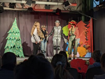 Foto des Albums: Theater von Kindern für Kinder