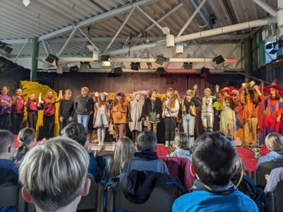 Foto des Albums: Theater von Kindern für Kinder