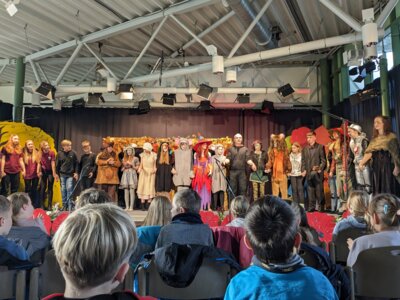 Foto des Albums: Theater von Kindern für Kinder