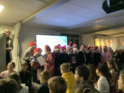 Foto des Albums: Weihnachtsfeier (20. 12. 2023)