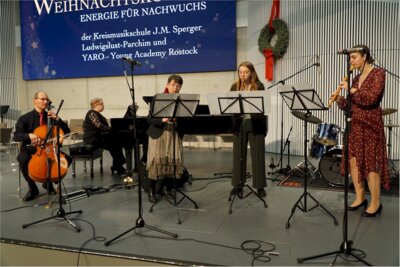 Foto des Albums: Großes Weihnachtskonzert
