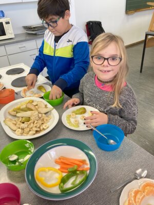 Foto des Albums: Obst und Gemüse mit der Partnerschule Cheb (01. 12. 2023)