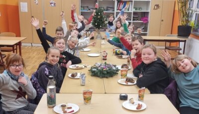 Foto des Albums: Trinkflaschen vom Förderverein Klasse 4b- DANKE (04. 01. 2024)