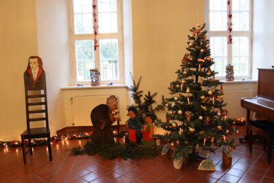 Foto des Albums: Kinderweihnacht im Novalis-Schloss 2023 (05. 01. 2024)