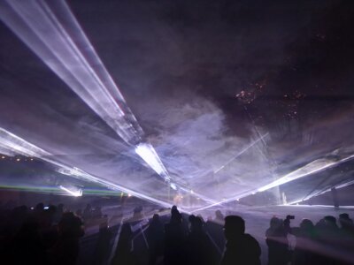 Foto des Albums: Laser & Beats (06. 01. 2024)