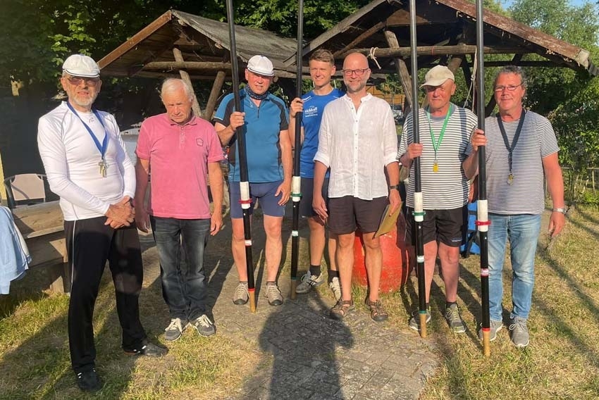 Bild: Treffen am Bootshaus