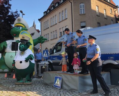 Endlich ist Poldi da  (Bild vergr&ouml;&szlig;ern)