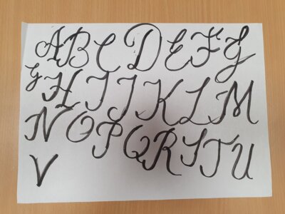 AG Kalligraphie: das Alphabet 