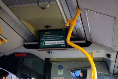 Per Bus zum Start  (Bild vergr&ouml;&szlig;ern)
