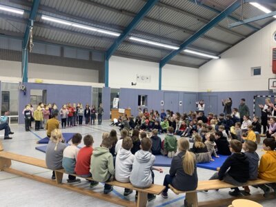 Foto des Albums: Ferienfeier 1. Halbjahr