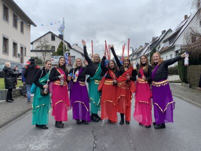 Foto des Albums: Karnevalszug Beringhausen 2024 (11.​02.​2024)