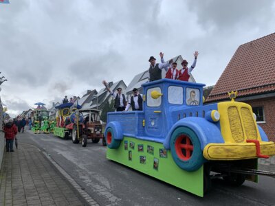 Foto des Albums: Karnevalszug Beringhausen 2024 (11.​02.​2024)