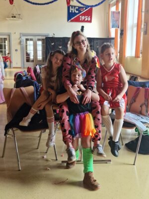 Foto des Albums: Rosenmontagsparty im Ferienhort