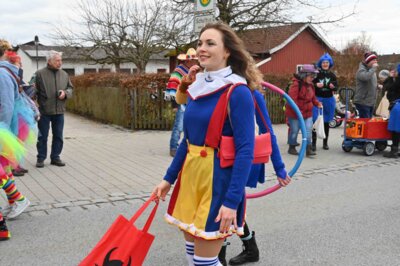 Foto des Albums: Rosenmontagszug 2024 in Bildern