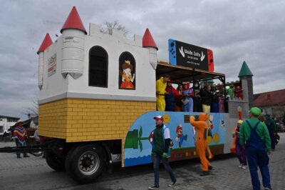 Foto des Albums: Rosenmontagszug 2024 in Bildern