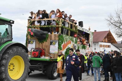 Foto des Albums: Rosenmontagszug 2024 in Bildern