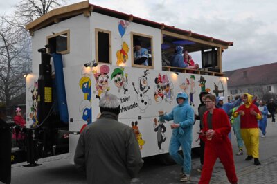 Foto des Albums: Rosenmontagszug 2024 in Bildern