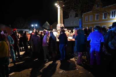 Foto des Albums: Rosenmontagszug 2024 in Bildern
