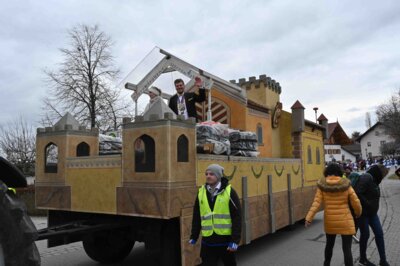 Foto des Albums: Rosenmontagszug 2024 in Bildern