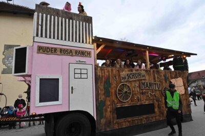 Foto des Albums: Rosenmontagszug 2024 in Bildern