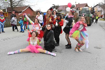Foto des Albums: Rosenmontagszug 2024 in Bildern