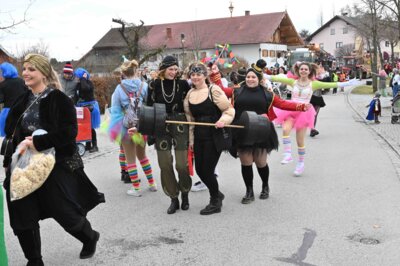 Foto des Albums: Rosenmontagszug 2024 in Bildern