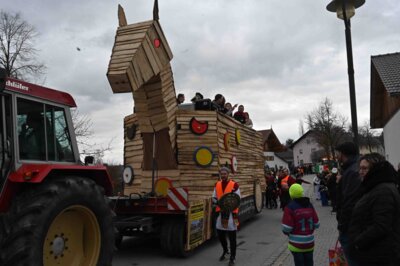 Foto des Albums: Rosenmontagszug 2024 in Bildern