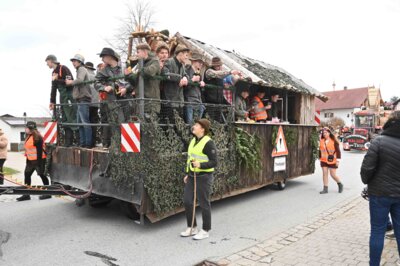 Foto des Albums: Rosenmontagszug 2024 in Bildern