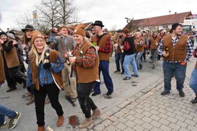 Foto des Albums: Rosenmontagszug 2024 in Bildern