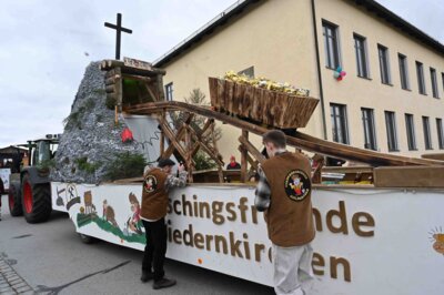 Foto des Albums: Rosenmontagszug 2024 in Bildern