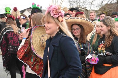 Foto des Albums: Rosenmontagszug 2024 in Bildern
