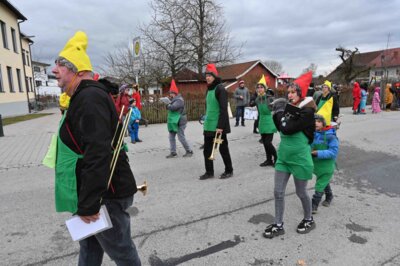 Foto des Albums: Rosenmontagszug 2024 in Bildern