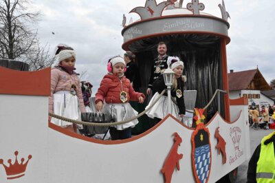 Foto des Albums: Rosenmontagszug 2024 in Bildern