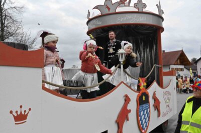 Foto des Albums: Rosenmontagszug 2024 in Bildern