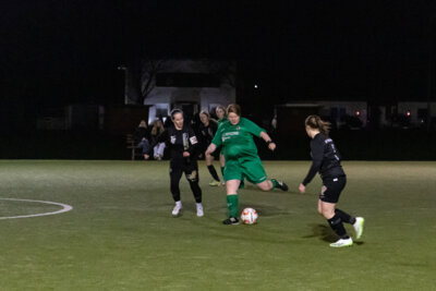 Foto des Albums: Ladies vs. Lok EW