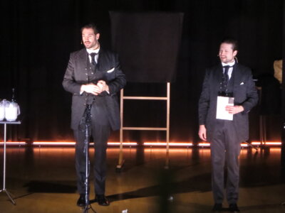 Foto des Albums: GOLDEN ACE: Magier Show