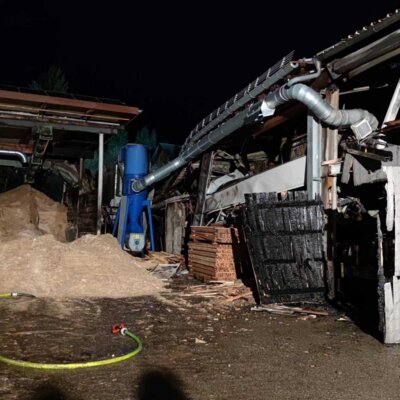 Foto des Albums: Brand 3 - Sägewerk brennt