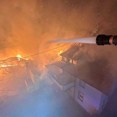 Foto des Albums: Brand 3 - Sägewerk brennt