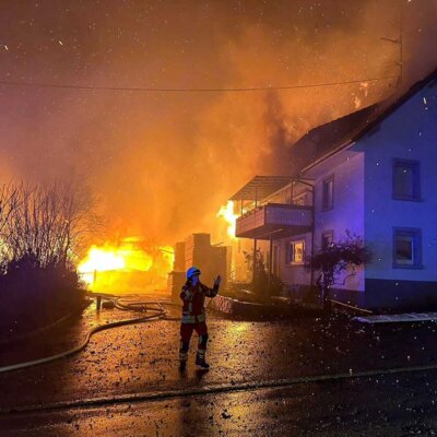 Foto des Albums: Brand 3 - Sägewerk brennt