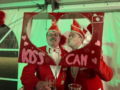 Foto des Albums: Kiss Cam Session 2023/24