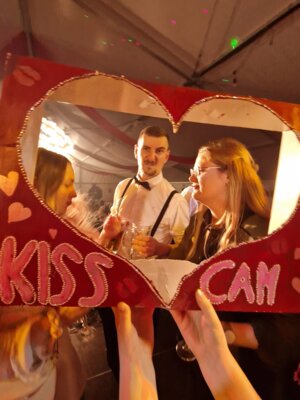 Foto des Albums: Kiss Cam Session 2023/24