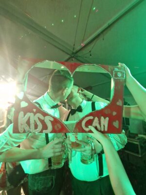 Foto des Albums: Kiss Cam Session 2023/24