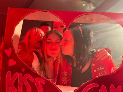 Foto des Albums: Kiss Cam Session 2023/24
