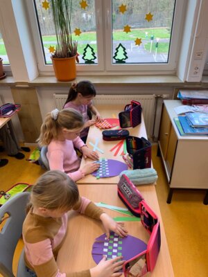 Foto des Albums: Wir basteln für Ostern Klasse 4a