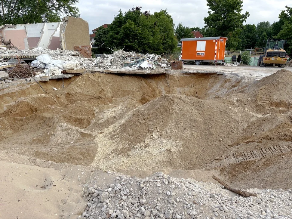 Bild: 25.06.2025 Aula und Heizhaus