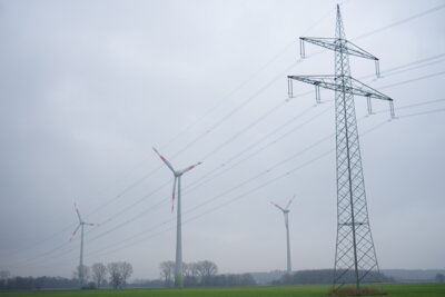 Dreht sich f&uuml;r Strom = Drehstrom  (Bild vergr&ouml;&szlig;ern)