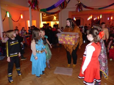 Foto des Albums: Närrisches Treiben am 18. Januar 2024 im Rathaus-Saal