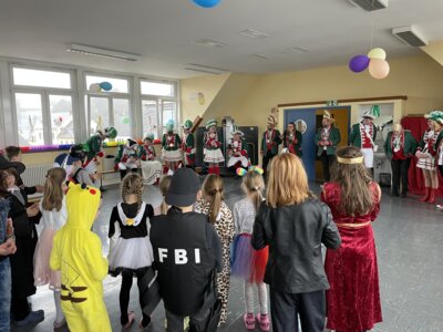 Foto des Albums: Schwerdonnerstag 24 in der GS