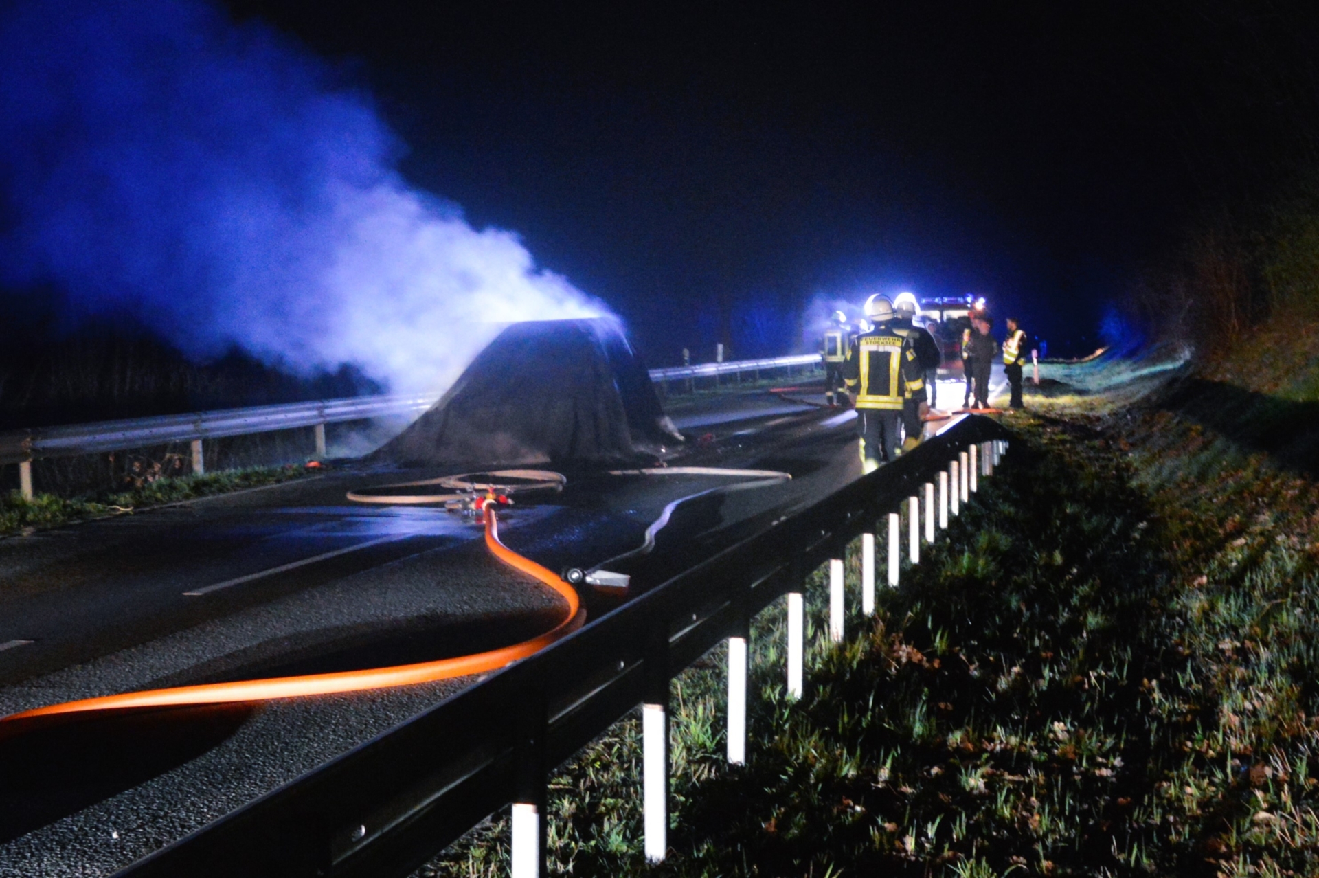 Bild: Fahrzeug unter der Löschdecke
